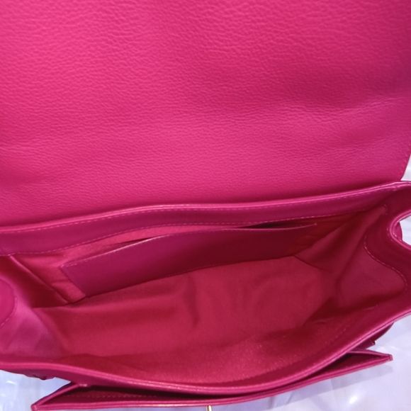 Louis Vuitton Raspberry Lockme Leather Shoulder Bag W/COA - Picture 4 of 15